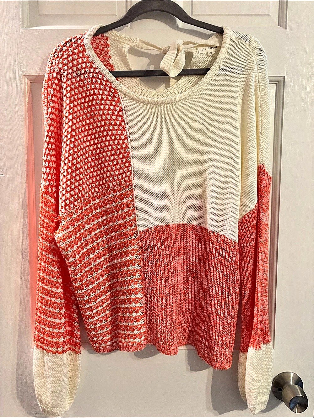Blu Pepper Colorblock Back-Tie Knit Sweater Cream & Orange Medium